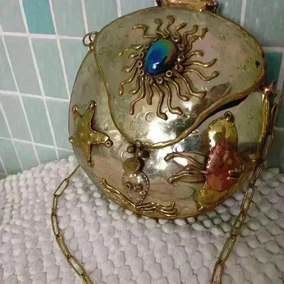 Lunacy Vintage Handcrafted Metal Chain Mermaid Crossbody Bag Purse - Picture 3 of 11